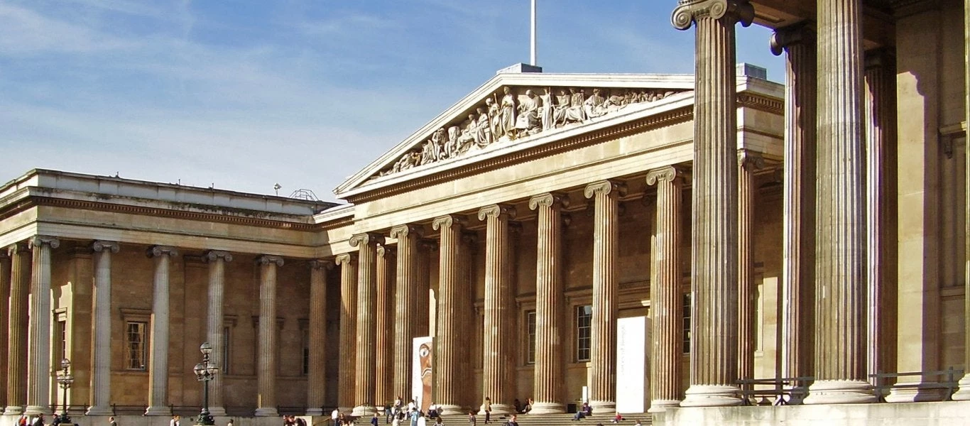 Ισόβια στην 22χρονη που σχεδίαζε τρομοκρατική επίθεση στο Βρετανικό Μουσείο – 11 χρόνια στη μητέρα της